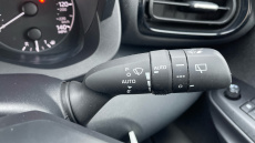 Toyota Yaris 1.5 Hybrid Icon 5dr CVT Hybrid Hatchback